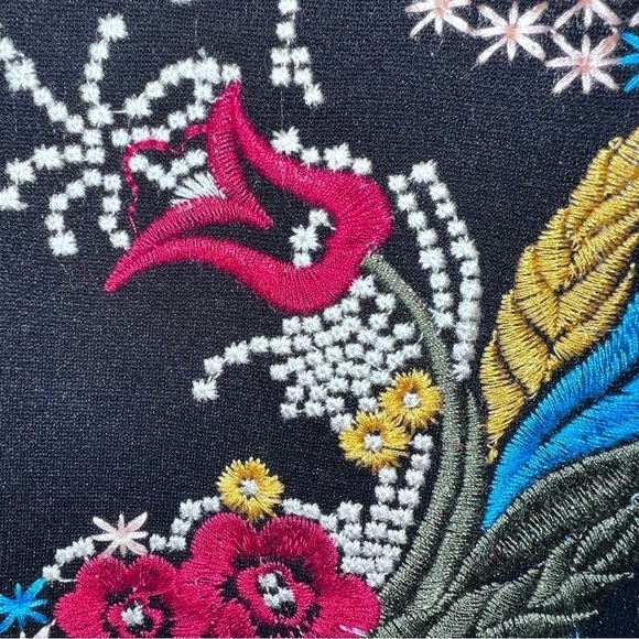 Angel Clothing mini shorts Size:M Color: Black/ floral print handmade print - Picture 7 of 7